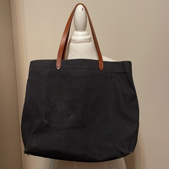 Madewell Transport Bag- Navy Blue - Picture 4 of 11